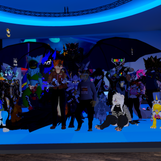 VRChat_2024-12-31_22-03-10.787_3840x2160