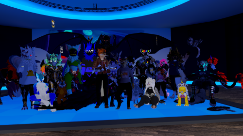 VRChat_2024-12-31_22-03-12.021_3840x2160.png