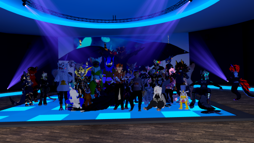 VRChat_2024-12-31_22-03-23.701_3840x2160.png