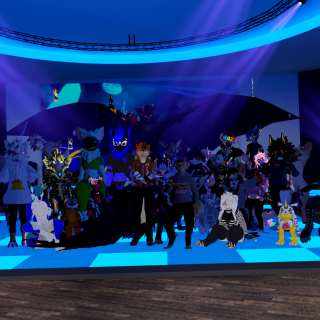 VRChat_2024-12-31_22-03-23.701_3840x2160