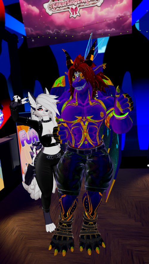 VRChat_2024-12-31_23-05-57.185_2160x3840.png