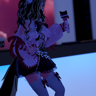 VRChat_2024-12-31_23-14-35.179_2160x3840