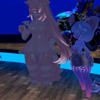 VRChat_2025-01-01_00-23-08.612_2160x3840