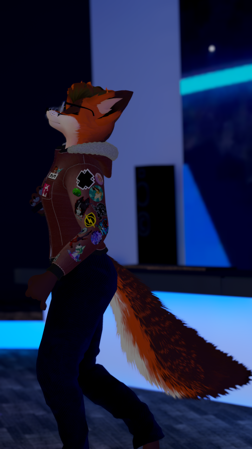 VRChat_2025-01-01_02-00-58.570_2160x3840.png