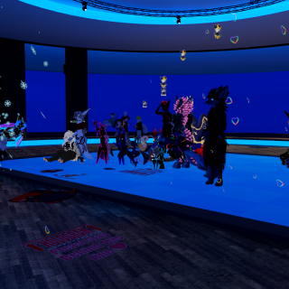VRChat_2025-01-01_02-03-01.505_3840x2160