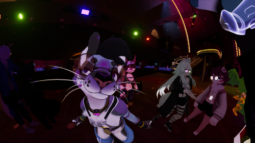 VRChat_2025-01-05_02-14-51.026_3840x2160.png