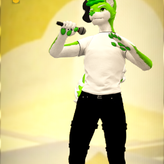 VRChat_2025-02-07_22-00-58.519_2160x3840