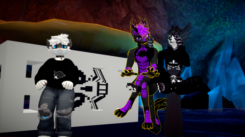 VRChat_2025-02-07_22-01-41.675_3840x2160.png