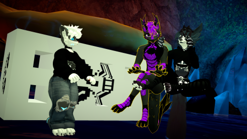 VRChat_2025-02-07_22-01-43.018_3840x2160.png