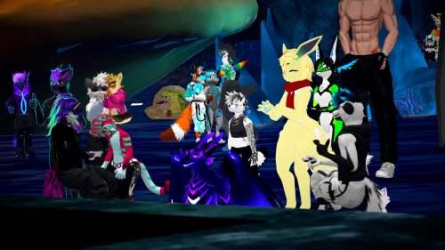 VRChat_2025-02-07_22-15-47.458_3840x2160.png