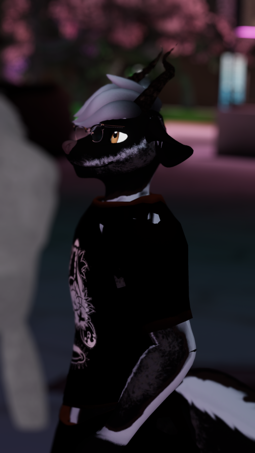 VRChat_2025-02-09_18-42-32.655_2160x3840.png