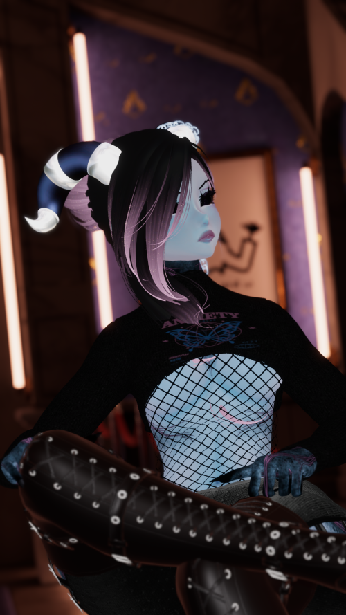 VRChat_2025-02-22_19-19-43.042_3840x2160.png