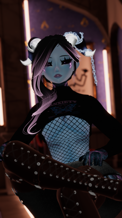 VRChat_2025-02-22_19-19-45.250_3840x2160.png