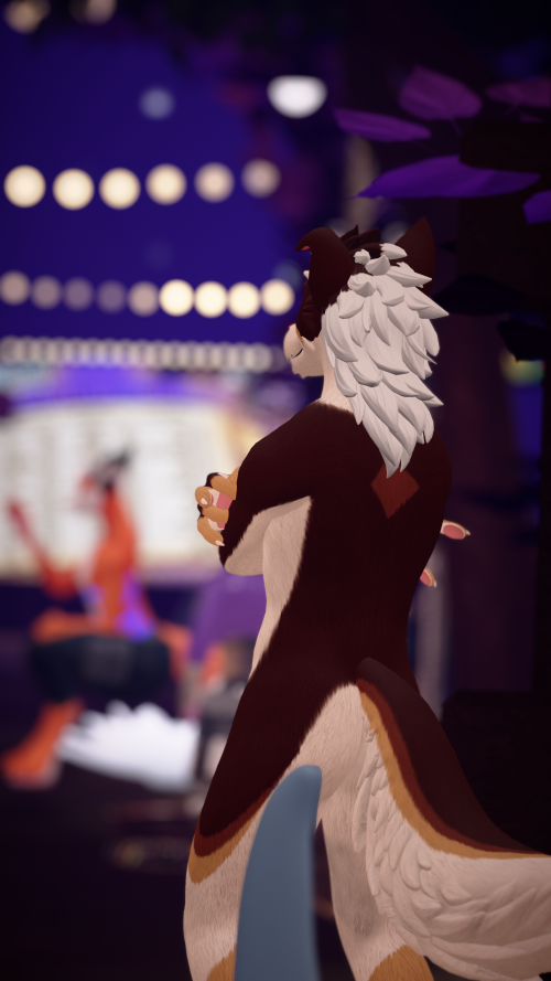 VRChat_2025-03-28_16-50-23.350_2160x3840.png