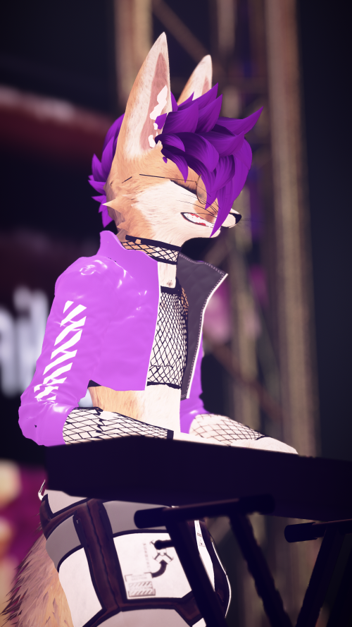 VRChat_2025-03-28_19-23-06.689_2160x3840.png