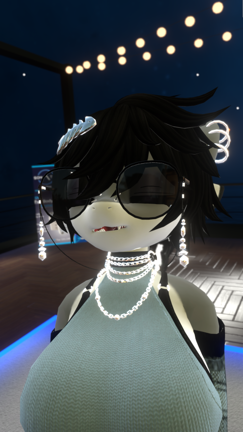 VRChat_2026-04-07_23-42-56.149_3840x2160.png