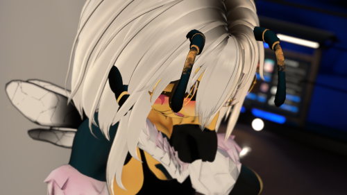 VRChat_2026-04-17_23-43-55.510_3840x2160.png
