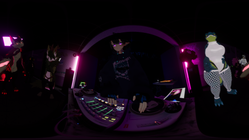 VRChat_2026-05-24_01-27-41.995_3840x2160.png