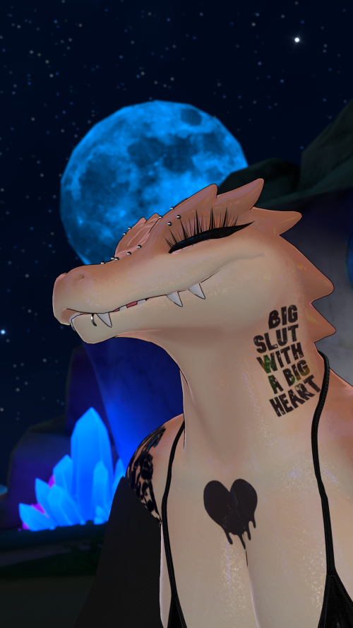 VRChat_2026-05-25_04-04-58.891_3840x2160.png